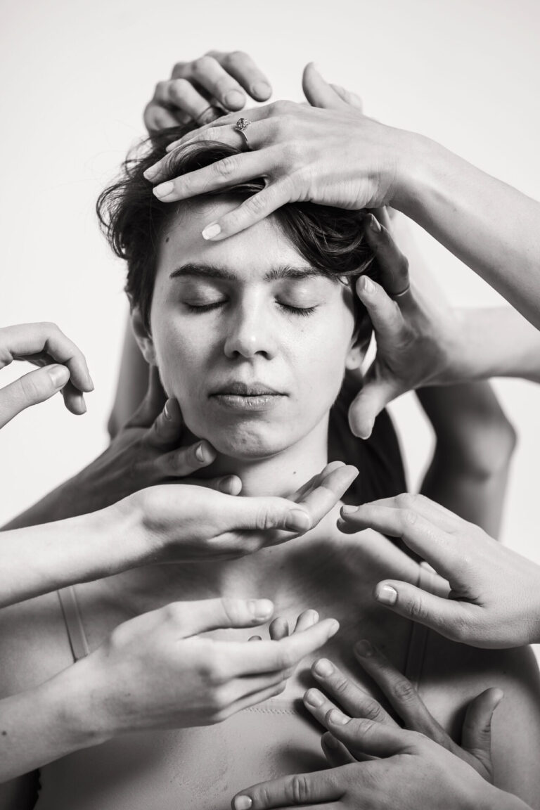 Establishing Healthy Boundaries: Key Strategies for Emotional Well-being and Mutual Respect